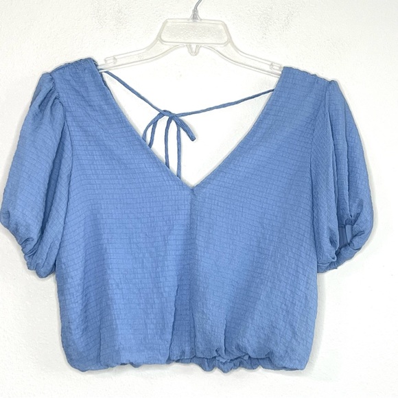 ASTR the Label Bubble Sleeve Gauze Top in Blue Size Medium - Picture 5 of 8